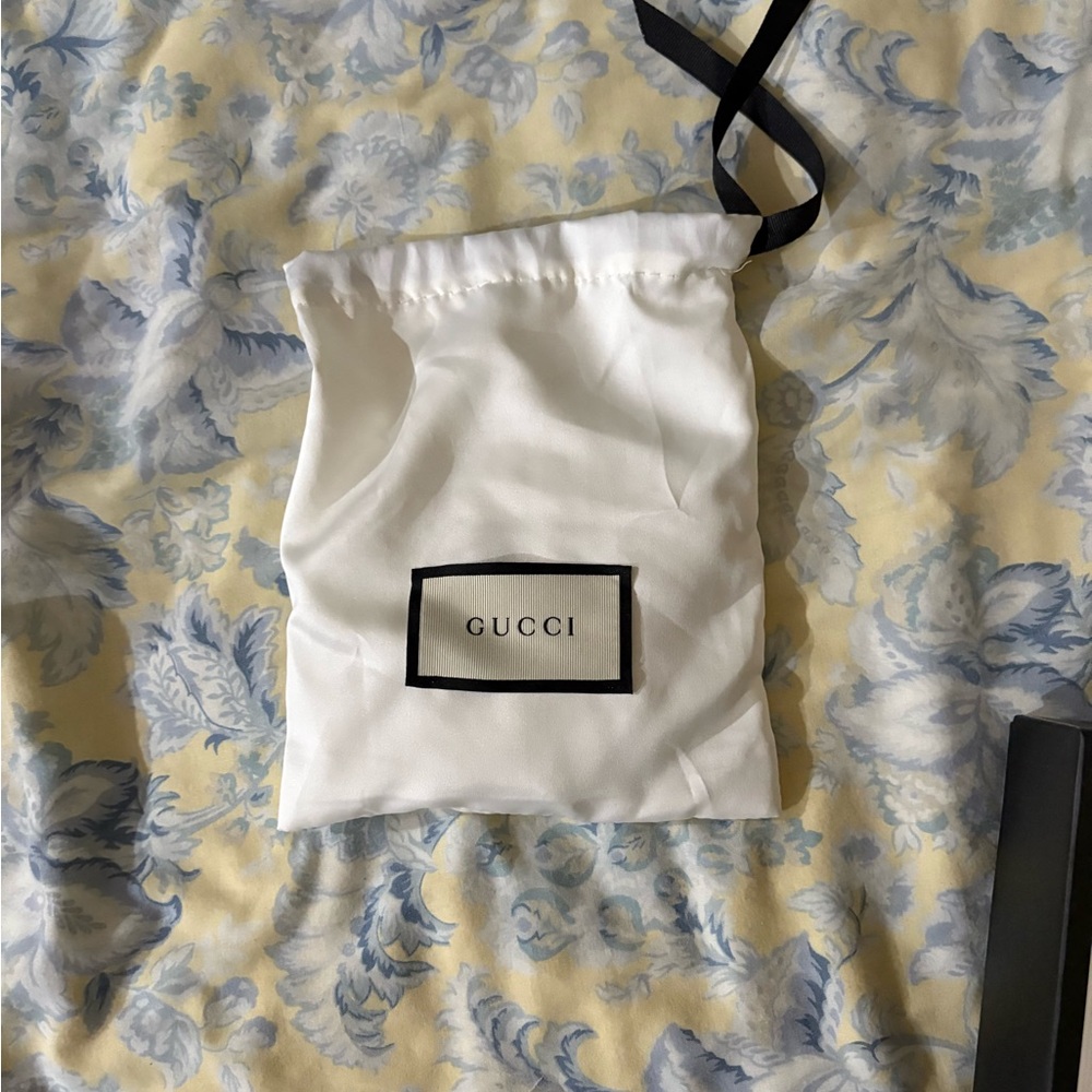 Gucci Beige Quilted Women's Wallet - Picture 5 of 5